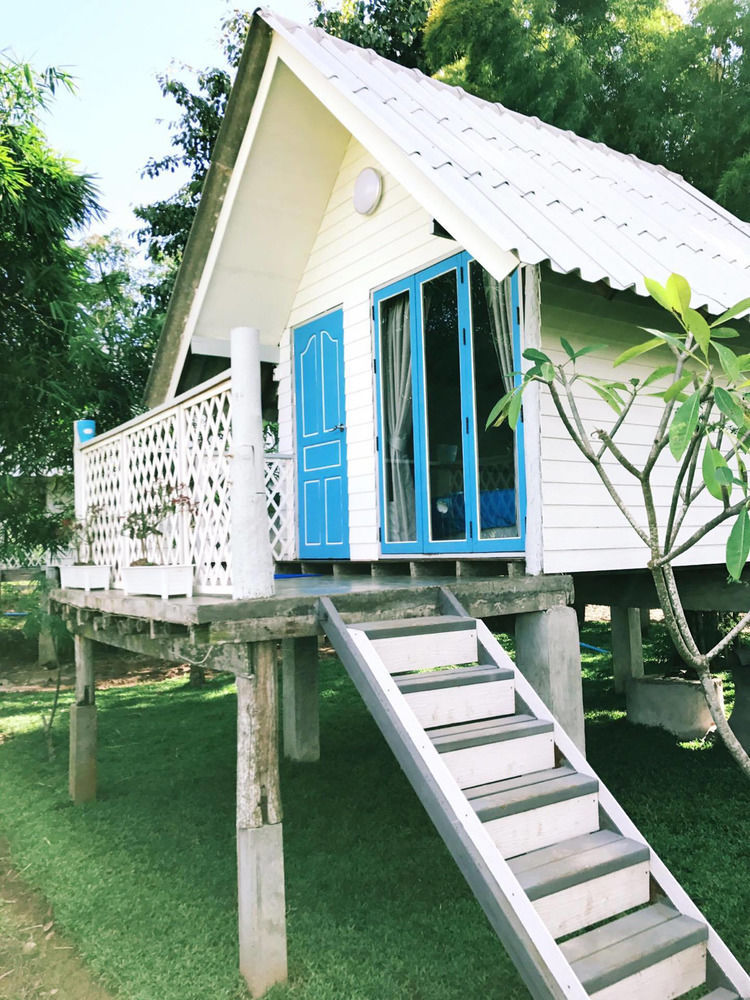 Paitopia Luaran gambar